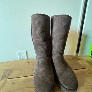 Ugg Tall Brown Classic Boots